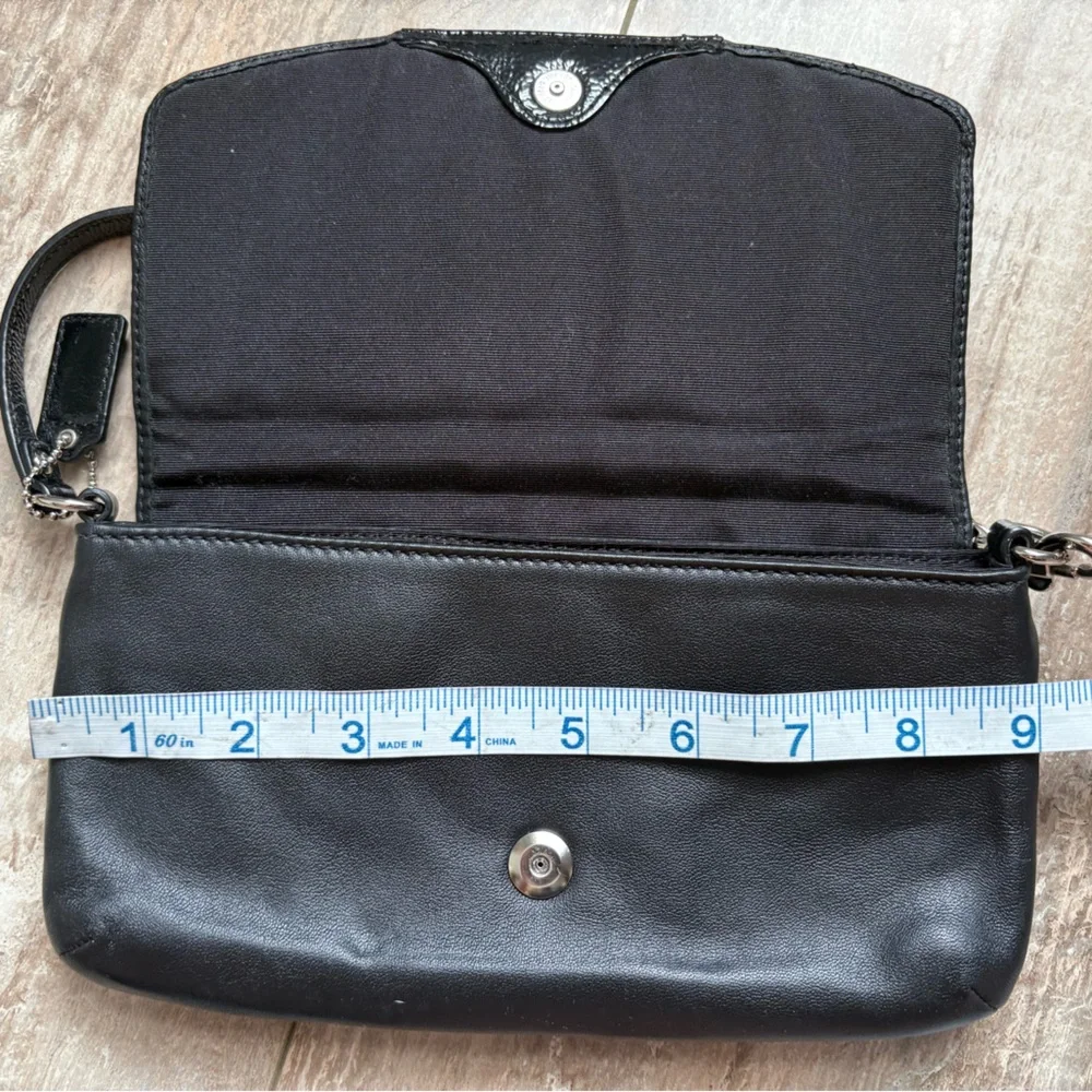 Coach Black Leather Babybag - Picture 4 of 6